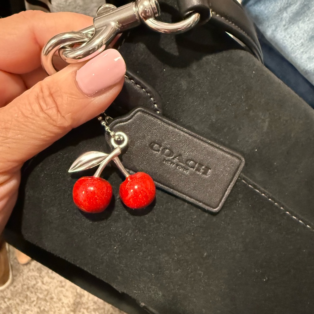 Coach Rowan black suede bucket bag - Picture 8 of 9